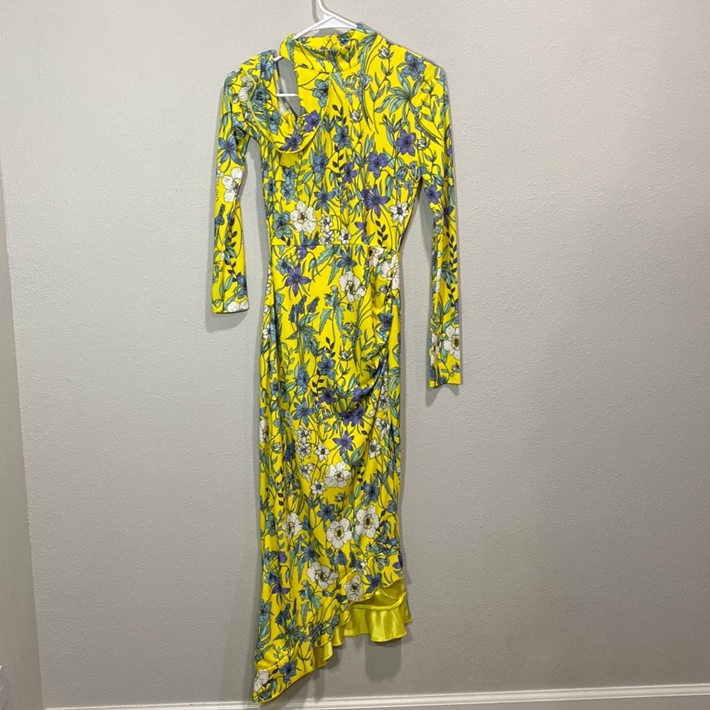 Bebe cold‎ shoulder dawn botanical asymmetric dress floral yellow